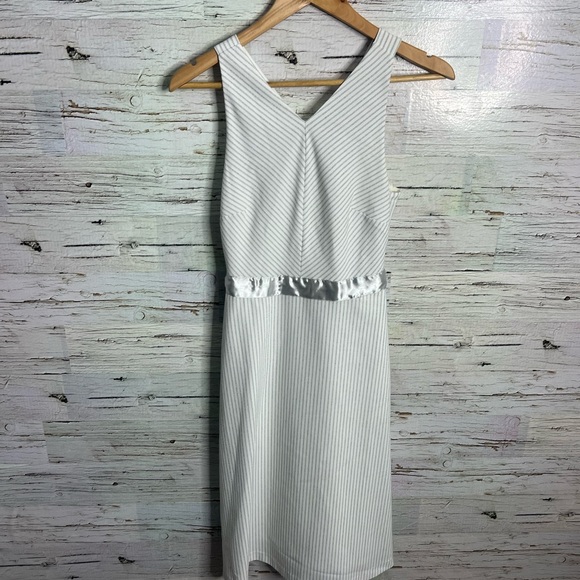 Banana Republic Dresses & Skirts - Banana Republic White Midi Dress